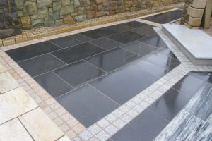 Мощение из гранита: Прочность, эстетика и долговечность