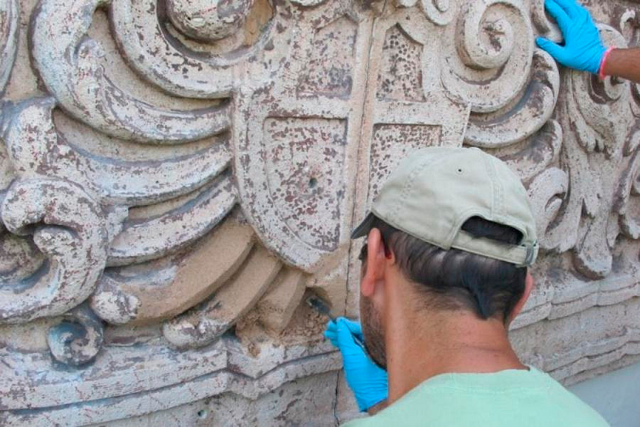 Современные подходы к декоративному искусству: реставрация, лепнина, имитации и роспись