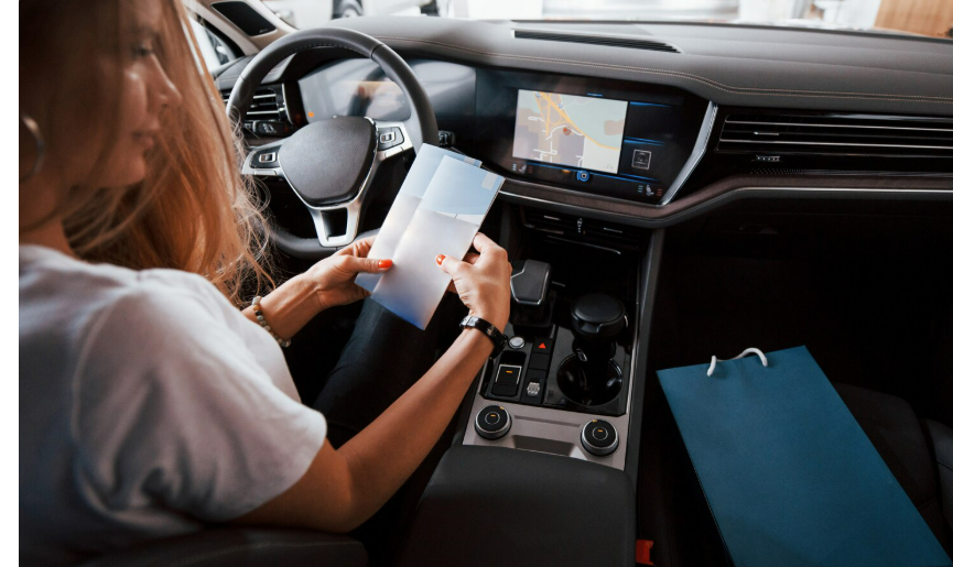 Комфорт в движении: Трансфер и аренда транспорта с водителем – ваше безупречное перемещение по городу и за его пределами