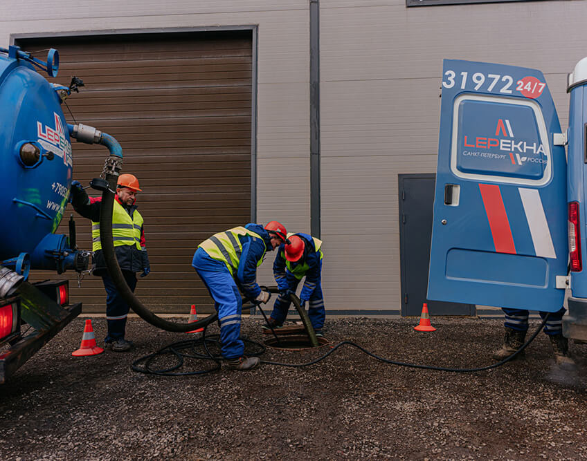 Эффективная прочистка ливневой канализации: профилактика затоплений и поддержание чистоты города