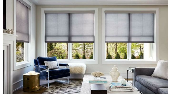 Жалюзи на пластиковые окна: красота, функциональность и защита от солнца