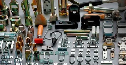 Тентовая фурнитура: маленькие детали, которые делают большие конструкции надежными