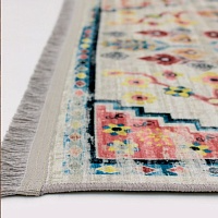 Винтажные ковры: история, особенности и современное применение