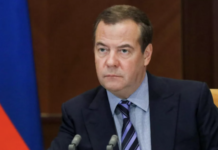 Медведев заявил, что в Киеве отвергли «руку христианского милосердия» от Москвы