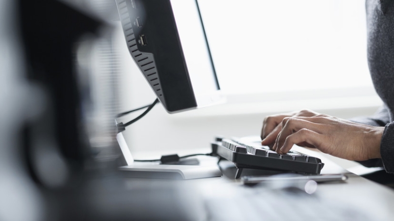 Минцифры: более 1 млн заявлений на единое пособие на детей подали на&nbsp;&laquo;Госуслугах&raquo;