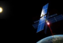 «Мы работаем с холодной плазмой»: омский учёный — об уникальном СВЧ-ионном двигателе для малых спутников