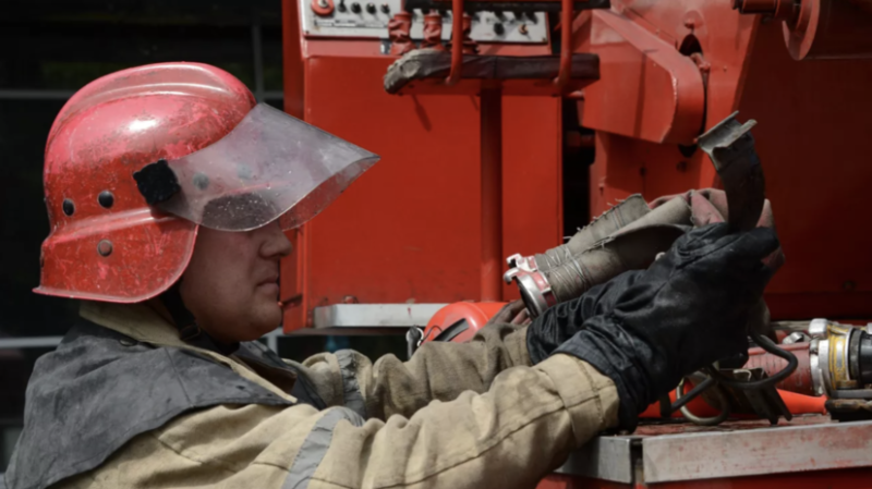 На складе алкогольной продукции в Приморье произошёл пожар