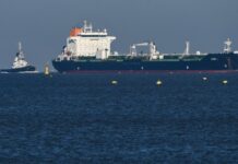 «Попытка прикрыть глобальный просчёт»: как Запад намерен ограничить доходы России от нефтяного экспорта