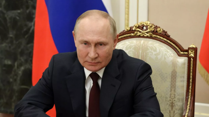 Путин обсудил с президентом Ирана Раиси проекты в энергетической и транспортной сферах