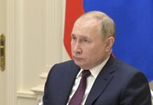 Путин поручил предоставлять льготы и компенсации участникам СВО в режиме «одного окна»
