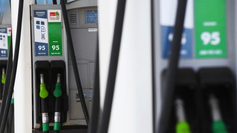 Топливный ориентир: как могут измениться цены на бензин и дизель в России в 2023 году