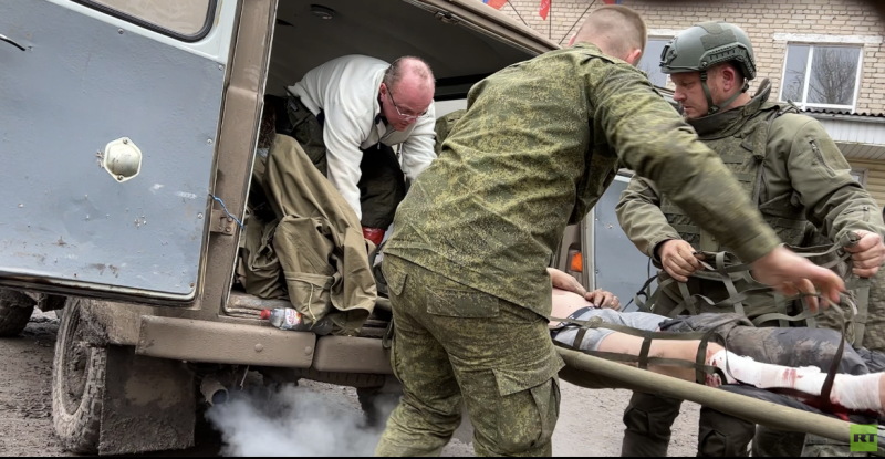 Волшебство под обстрелами: как волонтёры в Донбассе поздравляли детей с Новым годом
