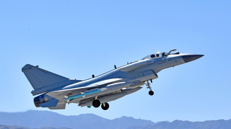 Вооружённые силы Тайваня заявили о приближении 57 самолётов и четырёх кораблей армии Китая