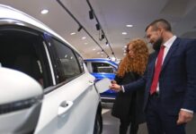 Восточный разгон: в 2023 году доля продаж китайских автомобилей в России может вырасти до 40%