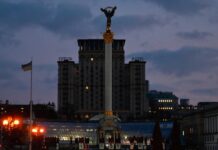 Замглавы МИД Украины призвал ФРГ поставить Киеву самолёты и баллистические ракеты