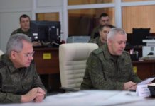 Заслушал доклад о ходе выполнения боевых задач: Шойгу проинспектировал штаб группировки войск «Восток» в зоне СВО