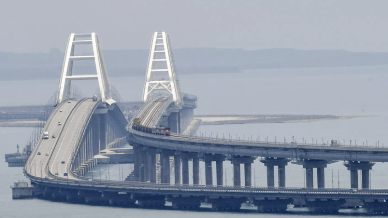 Движение по Крымскому мосту восстановлено после ДТП