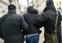 «Инициативно установили связь со спецслужбами»: ФСБ задержала двоих россиян за передачу СБУ данных о военных объектах