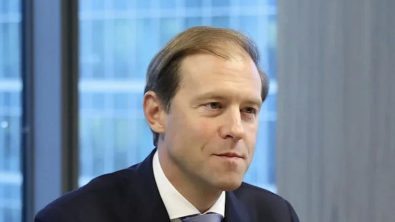 Мантуров поручил возобновить работу Луганского авиаремонтного завода