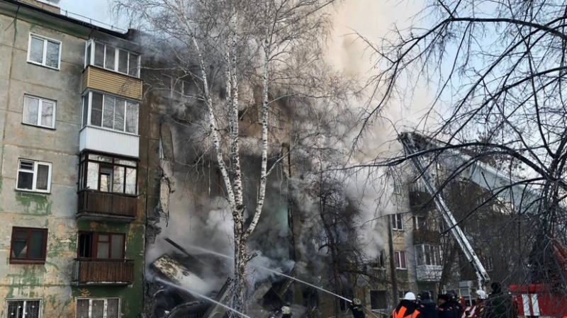 МЧС: по уточнённым данным, при взрыве газа в Новосибирске погиб один человек