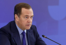 Медведев: Запад лишь продлевает агонию Украины, а затем сдаст её в утиль