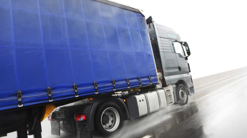 Минтранс сообщил, что электронную очередь для грузовиков на границе введут в сентябре