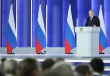 Повышение МРОТ, поддержка военных и ситуация в экономике: о чём говорил Владимир Путин в послании Федеральному собранию