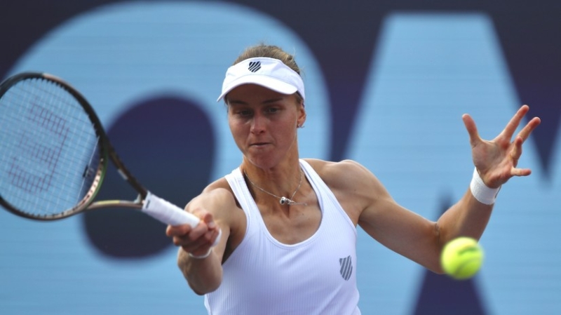 Самсонова вышла в финал теннисного турнира в Абу-Даби