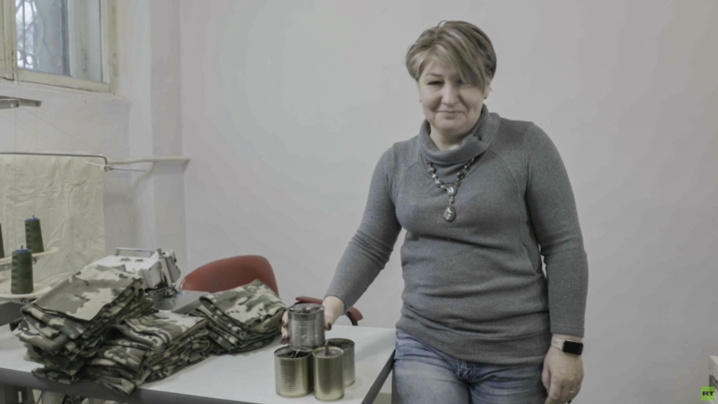 &laquo;Там все свои&raquo;: в подмосковной Ивантеевке волонтёры собирают посылки для военнослужащих СВО