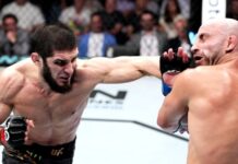 Тяжёлая защита: как Махачев перенёс нокдаун и победил Волкановски в бою за титул чемпиона UFC в лёгком весе