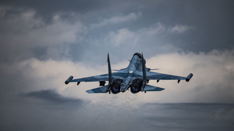 Универсальная машина: какие задачи в войсках выполняет российский истребитель Су-30СМ