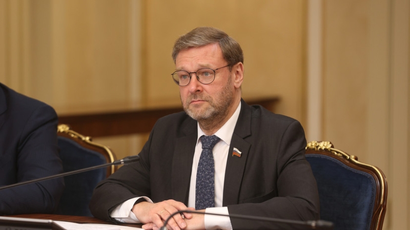 Вице-спикер Совфеда Косачёв объяснил важность закона о приостановке участия России в ДСНВ