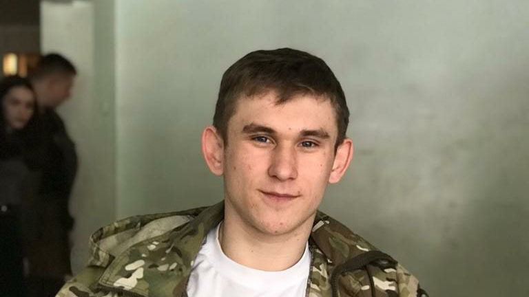 «Встал на защиту страны»: родители погибшего в ходе СВО контрактника отвезли гуманитарный груз на передовую