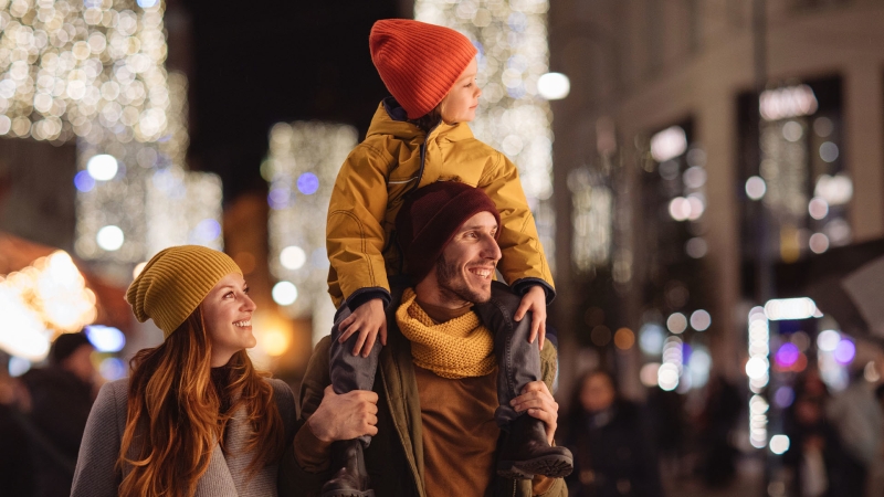 «Задача — свести к минимуму угрозу бедности»: в России утвердили новый порядок выплат на детей из маткапитала