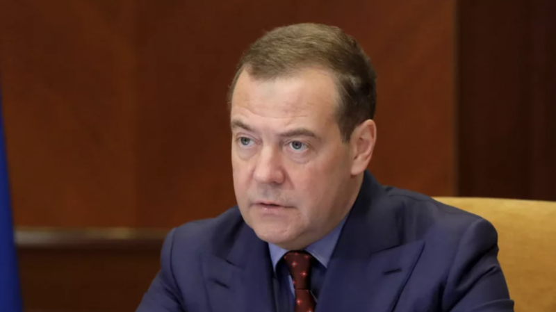 Медведев заявил, что Россия в этом году произведёт 1,5 тысячи танков