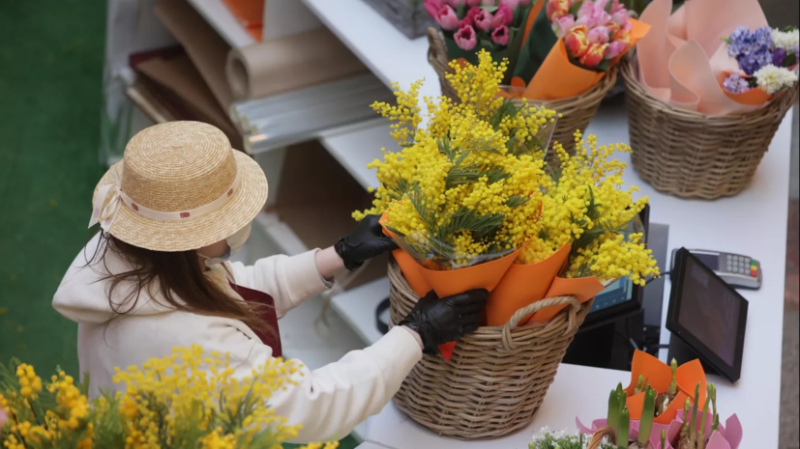 Названы самые желанные подарки на 8 Марта