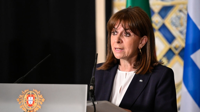 Президент Греции Сакелларопулу прервала визит в Молдавию из-за крушения поезда