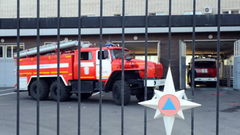 Три грузовых автомобиля загорелись в посёлке Щапово в Новой Москве