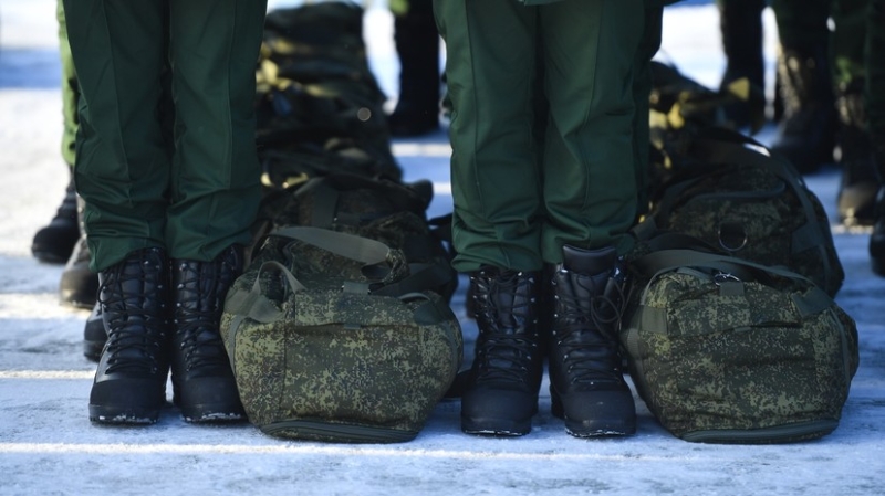 «В целях гарантированного получения образования»: в Госдуму внесли законопроект о повышении призывного возраста