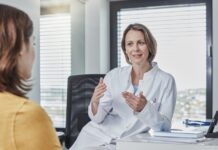 В ГД заявили о необходимости создать этический стандарт общения врача с беременной женщиной