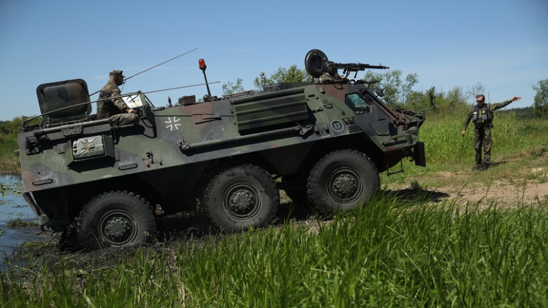 Военная асимметрия: как НАТО наращивает активность в Прибалтике