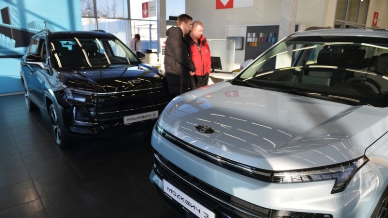 &laquo;Востребованная мера поддержки&raquo;: Минпромторг объявил о возобновлении программы льготного автокредитования в России