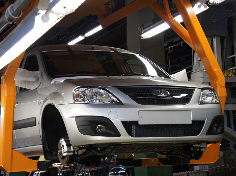 &laquo;Востребованная мера поддержки&raquo;: Минпромторг объявил о возобновлении программы льготного автокредитования в России