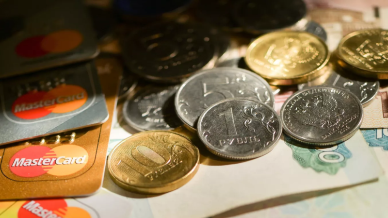 Банки России предоставили участникам СВО и их семьям кредитные каникулы на 72,4 млрд рублей