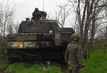 «Боевые действия высокой интенсивности»: Минобороны РФ рассказало о вытеснении ВСУ из центральных кварталов Артёмовска