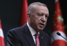 Эрдоган впервые после недомогания появился лично на фестивале в Стамбуле