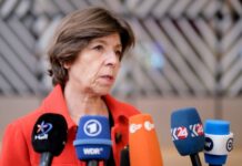 Глава МИД Франции посетит Армению 27 апреля