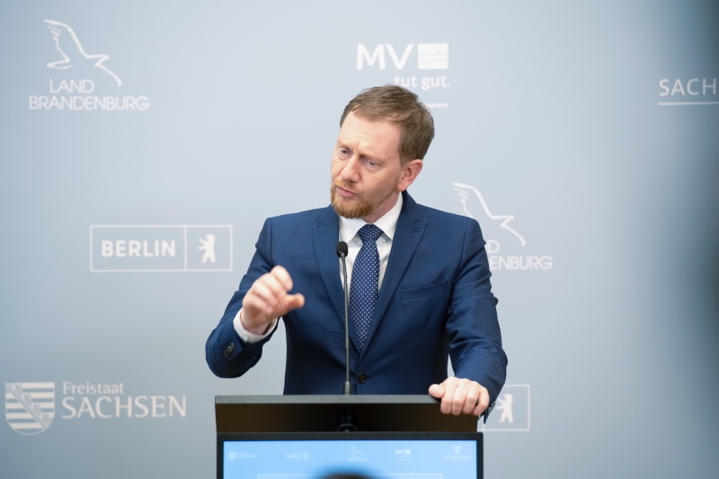 Конфронтационный курс: в ФРГ раскритиковали подход Берлина к решению украинского кризиса