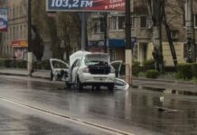 «Оказывается медицинская помощь»: в центре Мелитополя один человек пострадал при взрыве автомобиля