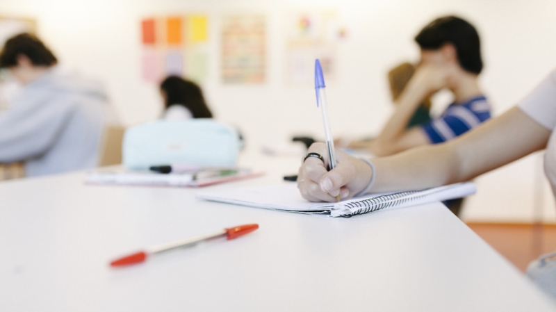 Посол: школа при посольстве России в Польше возобновит работу 10 мая в другом здании